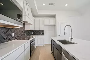 4018 Honeyspring Dr, Missouri City, TX 77459 - Photo 13