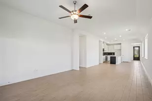 4018 Honeyspring Dr, Missouri City, TX 77459 - Photo 9