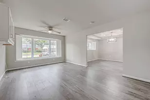 5622 Valkeith Dr, Houston, TX 77096 - Photo 5