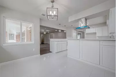 5622 Valkeith Drive, Houston, TX 77096 - Photo 17