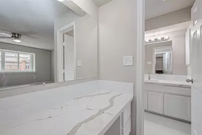 5622 Valkeith Drive, Houston, TX 77096 - Photo 29