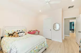 8816 Hollywood Garden Ln, Houston, TX 77080 - Photo 25