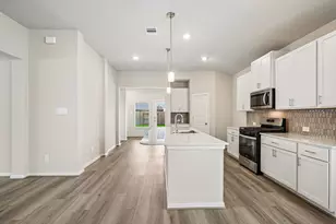 17215 Remington Mdws St, Waller, TX 77484 - Photo 7