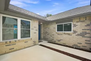 16738 Barkentine Ln, Friendswood, TX 77546 - Photo 7