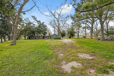 7411 Highway 36, Jones Creek, TX 77541 - Photo 25