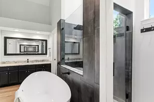 9 Claridge Ct, Conroe, TX 77304 - Photo 15