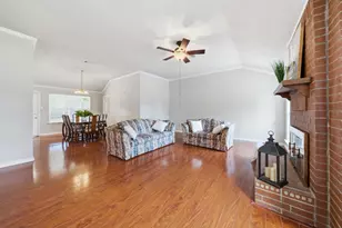 515 Country Ln, League City, TX 77573 - Photo 3