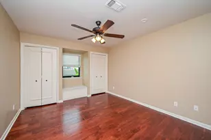 573 N Post Oak Ln, Houston, TX 77024 - Photo 27