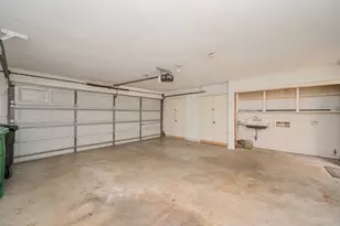 573 N Post Oak Ln, Houston, TX 77024 - Photo 33