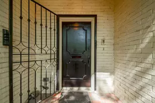 573 N Post Oak Ln, Houston, TX 77024 - Photo 3