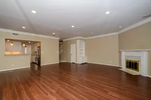 573 N Post Oak Ln, Houston, TX 77024 - Photo 11