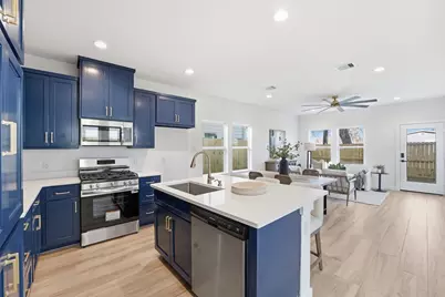 528 N 4th Street, La Porte, TX 77571 - Photo 5