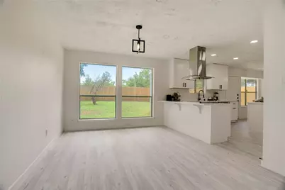7926 Windy Creek Drive, Houston, TX 77040 - Photo 13