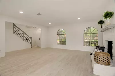 7926 Windy Creek Drive, Houston, TX 77040 - Photo 11
