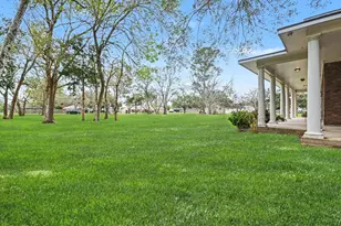 2500 Owen St, Alvin, TX 77511 - Photo 5