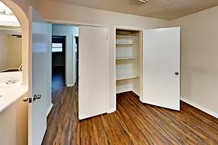 16259 Hollow Wood Dr, Houston, TX 77090 - Photo 11