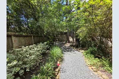 6 Cheshire Glen Court, The Woodlands, TX 77382 - Photo 23