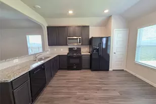 2390 Tavo Trail Dr, Conroe, TX 77301 - Photo 9
