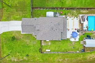 1685 County Road 5102, Cleveland, TX 77327 - Photo 27