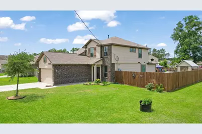 1685 County Road 5102, Cleveland, TX 77327 - Photo 3