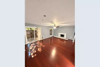 18122 Kings Row, Webster, TX 77058 - Photo 9