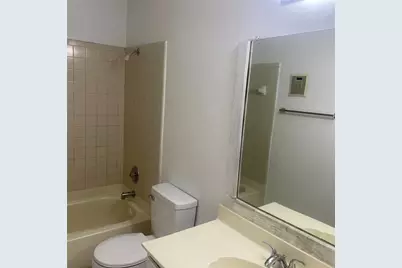 9797 Leawood #1414, Houston, TX 77099 - Photo 3