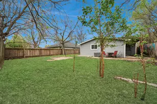 5521 Southlea St, Houston, TX 77033 - Photo 27
