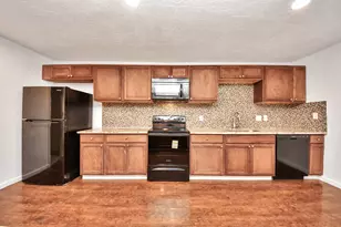5521 Southlea St, Houston, TX 77033 - Photo 5