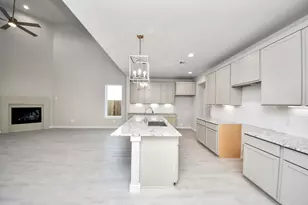 18623 Serapis St, Fresno, TX 77545 - Photo 9