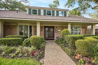 10110 Sugar Hill Drive, Houston, TX 77042 - Photo 3