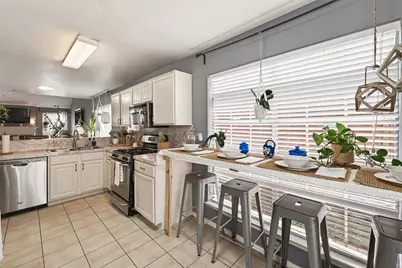 8714 Dawnridge Drive, Houston, TX 77071 - Photo 17