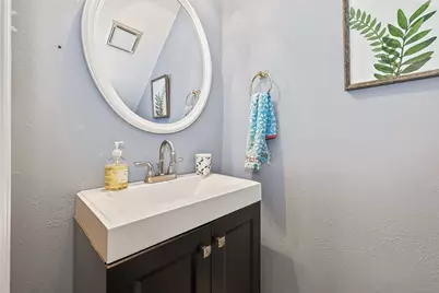 8714 Dawnridge Drive, Houston, TX 77071 - Photo 19