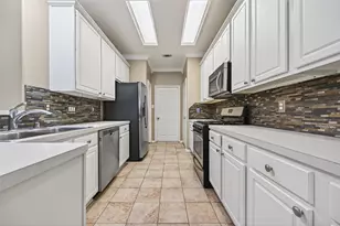 54 Blue Creek, The Woodlands, TX 77382 - Photo 9