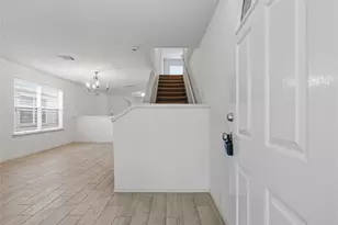 10219 Sugarbridge Trail, Sugar Land, TX 77498 - Photo 3