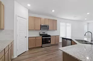 1806 Livadero Ln, Fresno, TX 77545 - Photo 11