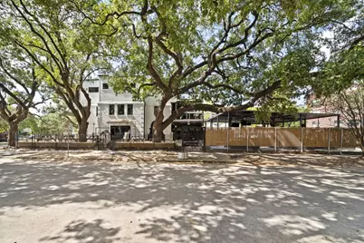 1916 Baldwin, Houston, TX 77002 - Photo 37