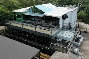 1916 Baldwin, Houston, TX 77002 - Photo 5