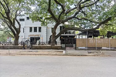 1916 Baldwin, Houston, TX 77002 - Photo 1