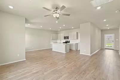 3530 Cardinal Pointe Drive, Angleton, TX 77515 - Photo 9