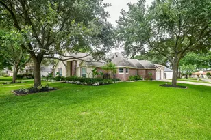 9102 S Pass Ln, Houston, TX 77064 - Photo 3
