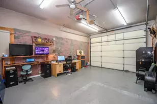 9102 S Pass Ln, Houston, TX 77064 - Photo 31