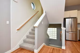 223 W 26th St, Houston, TX 77008 - Photo 11