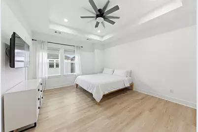 8317 Brecha Lane, Houston, TX 77055 - Photo 7