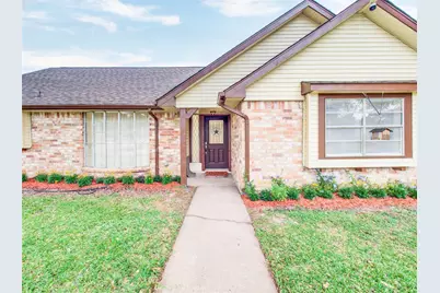 13526 Sherwood Street, Sugar Land, TX 77498 - Photo 3