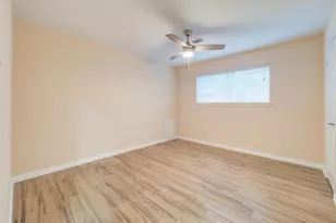 13526 Sherwood St, Sugar Land, TX 77498 - Photo 19