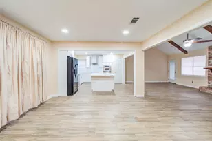 13526 Sherwood St, Sugar Land, TX 77498 - Photo 11