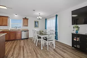 2619 Tide Dr, Crystal Beach, TX 77650 - Photo 13