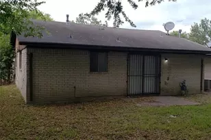 12931 Southbridge Rd, Houston, TX 77047 - Photo 15