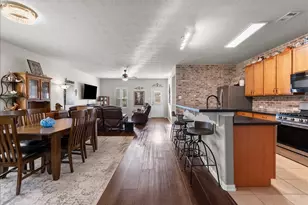 121 Bright Brook Ln, League City, TX 77539 - Photo 7