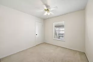 3714 Colleen Woods Cir, Houston, TX 77080 - Photo 21